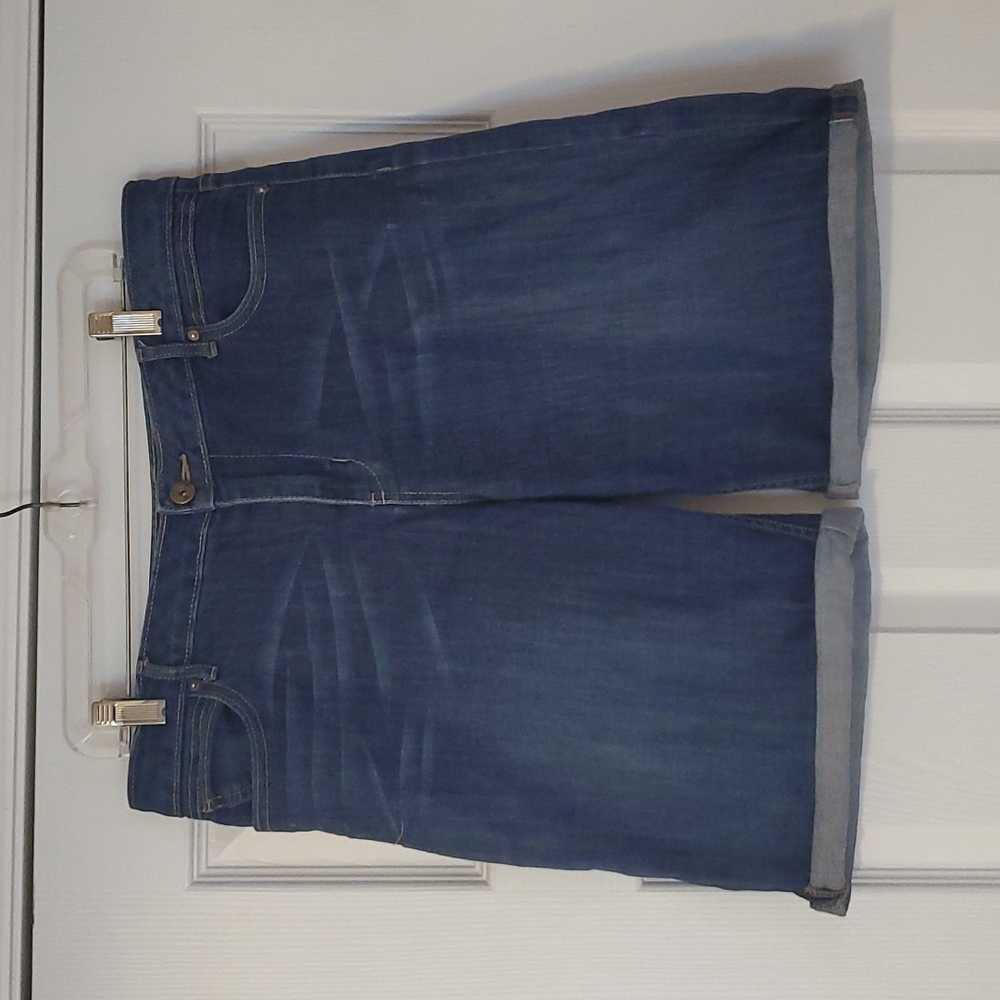 Simply Vera Midi Shorts